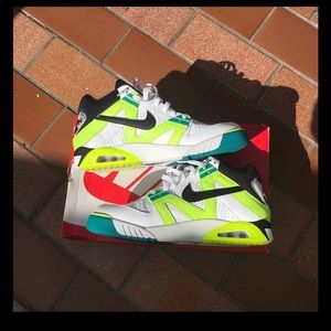 2015 Nike Air Tech Challenge III Sz. 11.5